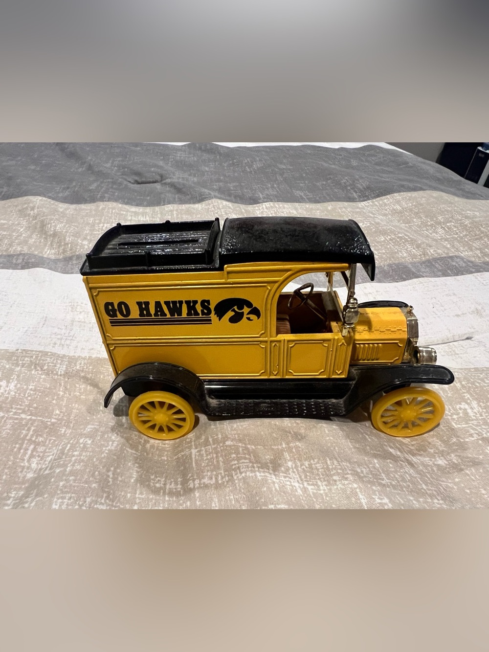 Vintage 1913 Ford Model T Deliver Bank Iowa Hawkeye